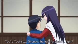 Il baise une jeune et jolie femme de ménage