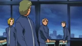 Cette brune se fait gang bang tres bien!